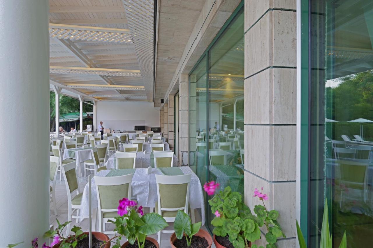Perla Plaza Hotel Primorsko Eksteriør bilde