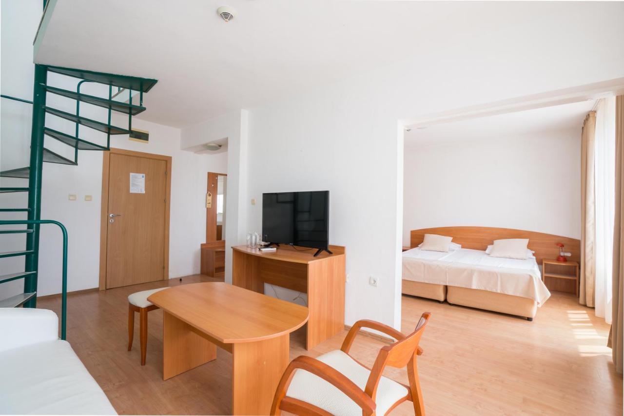 Perla Plaza Hotel Primorsko Eksteriør bilde